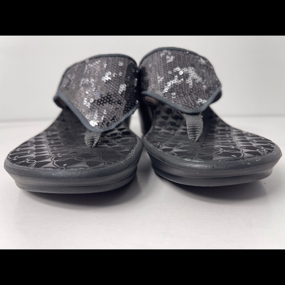 NEW! Clarks 65719 Thong Glitter Gray/Black Slip On Wedge Sandals Size 6 - Picture 6 of 12